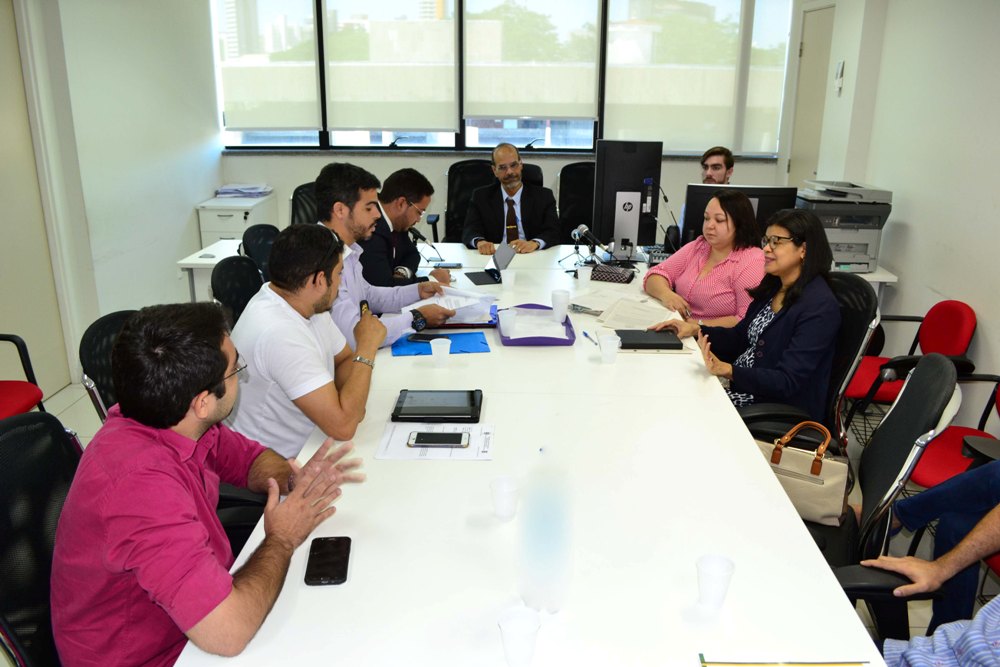 Reunião com membros da DPE e do judiciário