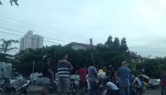 Acidente na avenida Jóquei Clube