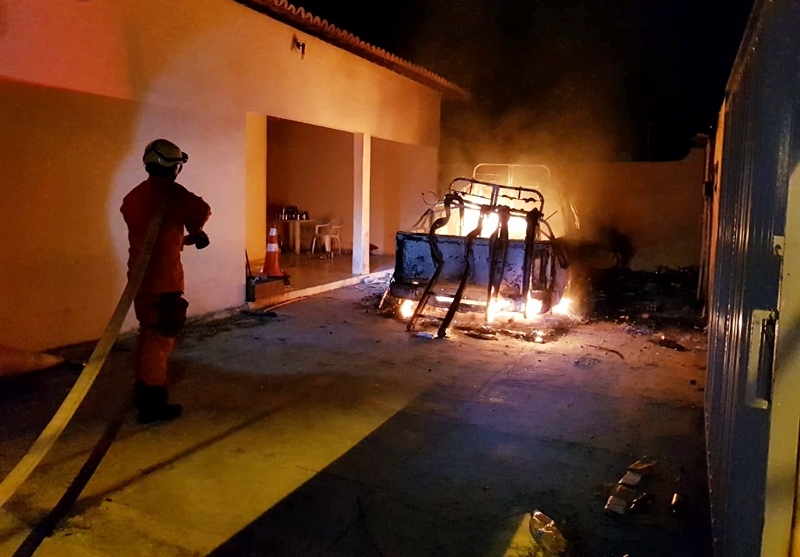 Nenhuma parte do veículo pode ser recuperada.