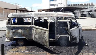 O incêndio aconteceu na manhã nesta quarta-feira (23)