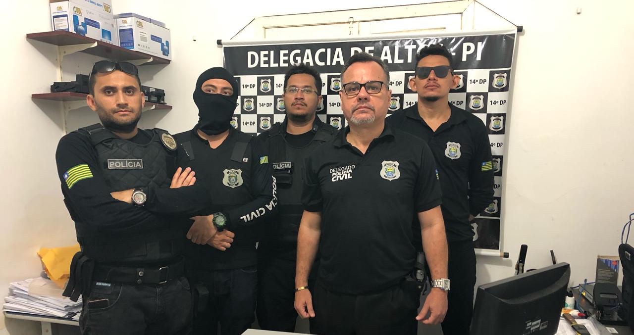 Equipe que realizou a prisão do acusado