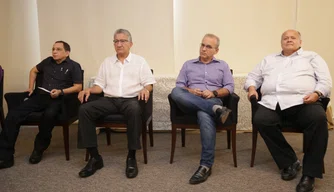 Prefeito se reuniu com secretários