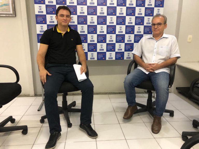 Matemático Jefferson Leite e o prefeito Firmino Filho.