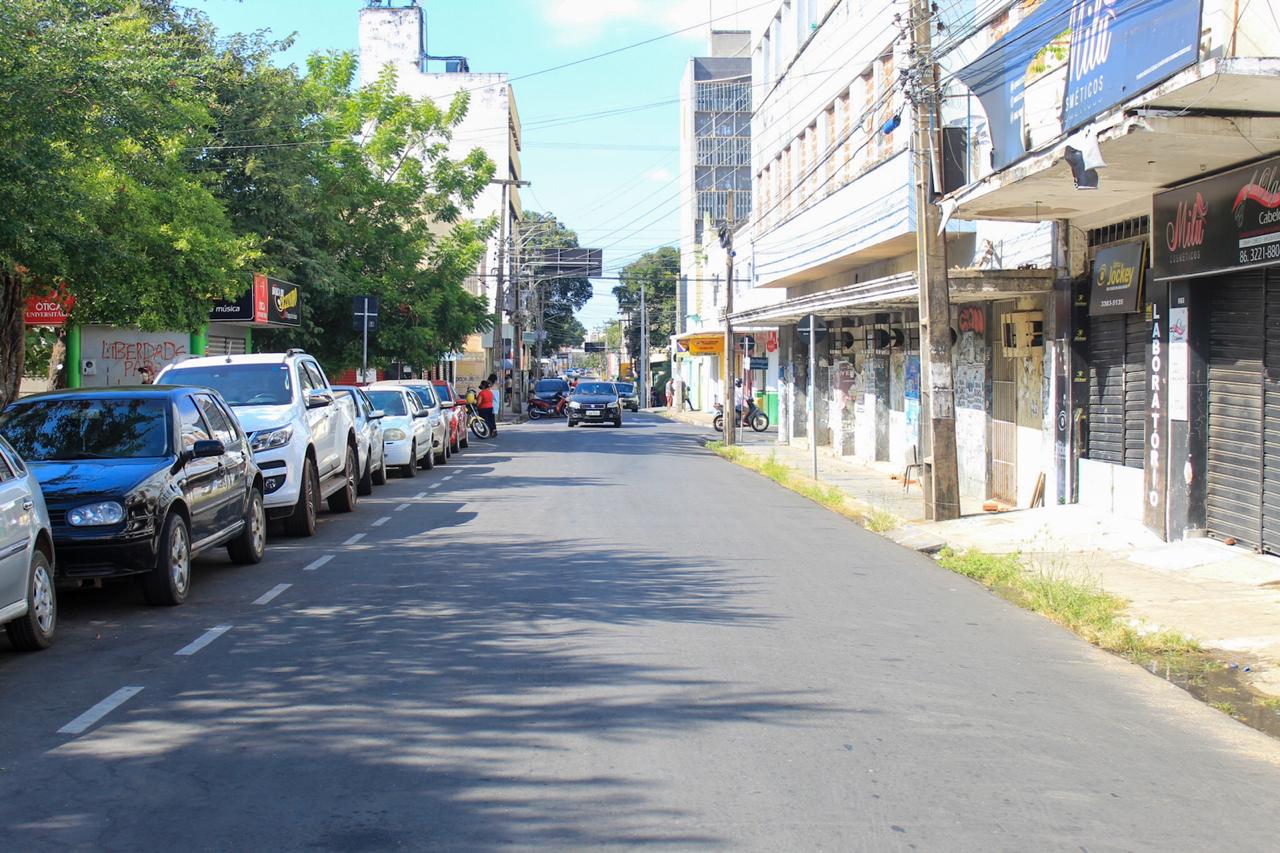 Av. David Caldas
