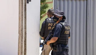 Empresário é preso pela Polícia Federal por falsificação de documentos para obter arma de fogo