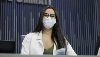 Vereadora Fernanda Gomes.