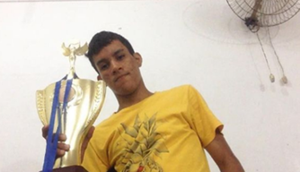 O corpo do adolescente Daniel Seminares Lima, de 17 anos, foi encontrado pelos bombeiros.