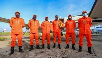Equipe do Corpo de Bombeiros do Piauí enviados a Petrópolis.