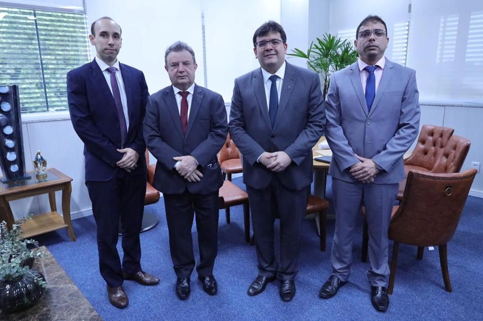 Rafael se reúne com o presidente do TJ para discutir acordo sobre ação bilionária.