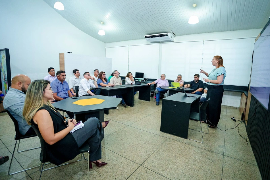 Reunião com o prefeito Rafael Brito