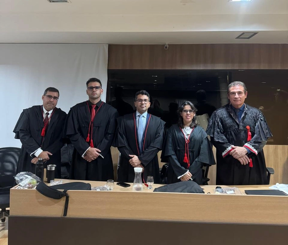 Promotores durante julgamento em Teresina