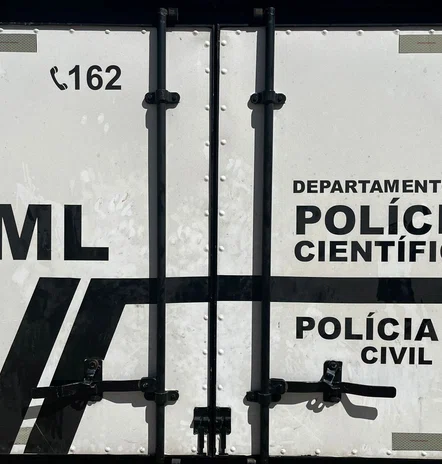 Mulher morre após ser atropelada por caminhão na cidade de Demerval Lobão