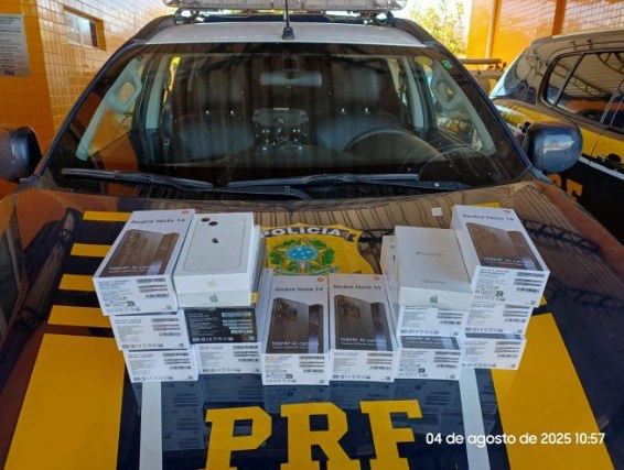 PRF apreende celulares sem nota fiscal.