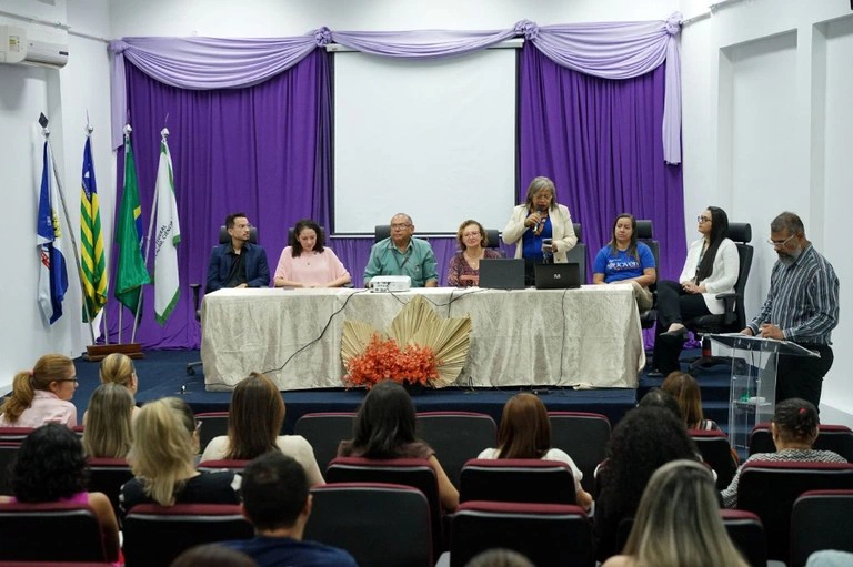 Capacitação para monitores de jovens aprendizes