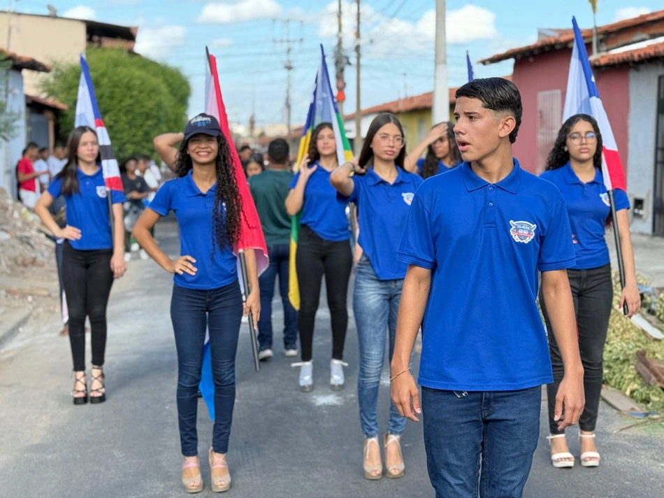 Desfile Cívico no Grande Dirceu