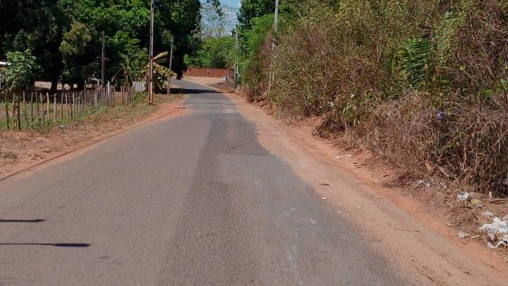 Prefeitura realiza limpeza em rodovias municipais de Teresina