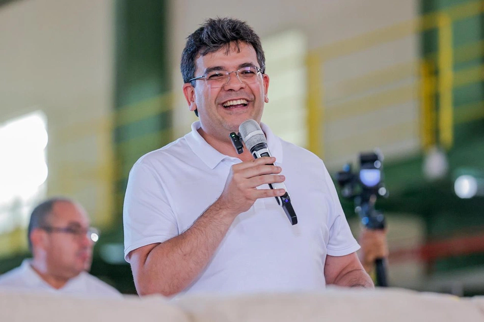 Governador Rafael Fonteles.