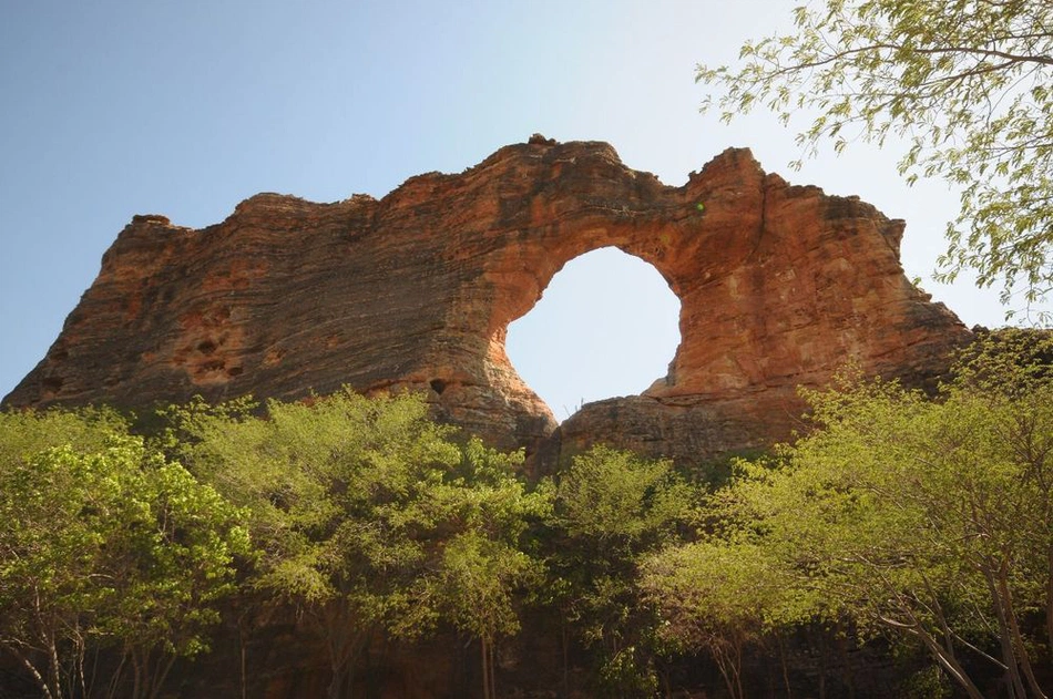 Boqueirão da Pedra Furada, o mais famoso sítio arqueológico da Serra da Capivara