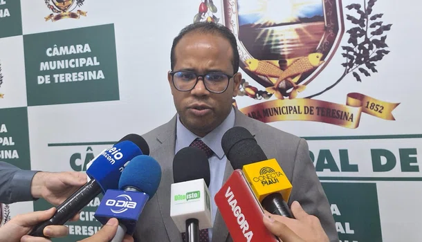 Enzo Samuel anuncia reforma do plenário da Câmara Municipal de Teresina