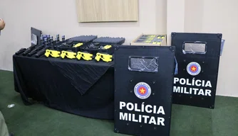Material distribuído pela PM