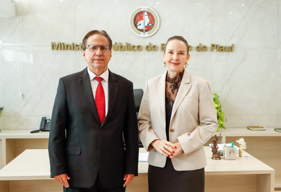 Procuradora-geral de Justiça, Cláudia Seabra, se reuniu com o procurador regional eleitoral do Piauí, Kels