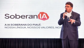 Rafael Fonteles apresentando o SoberanIA