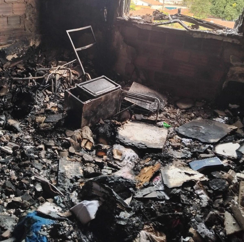 Incêndio em edifício da zona Leste de Teresina
