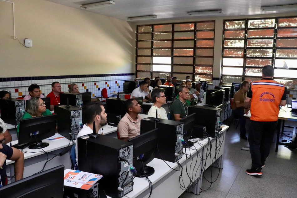 Defesa Civil em ações no enfrentamento à seca