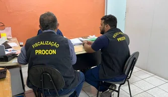 Fiscalização em escolas privadas de Teresina