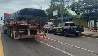 Caminhão que teve carga apreendida