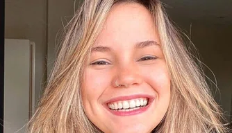 Jornalista Flávia Bacelar