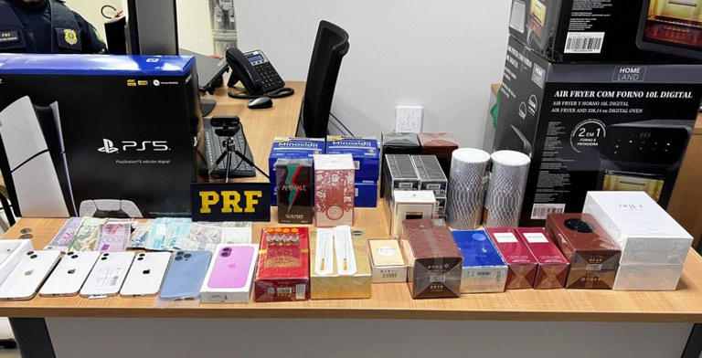 Mercadoria com produtos adquiridos no Paraguai com destino ao estado do Ceará.