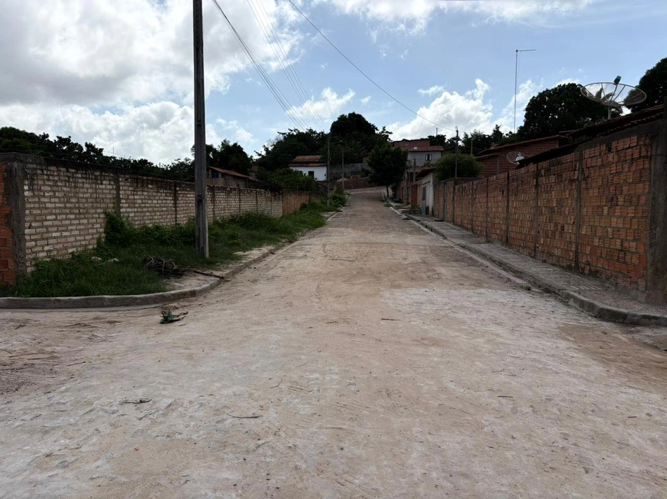 Obra em Esperantina