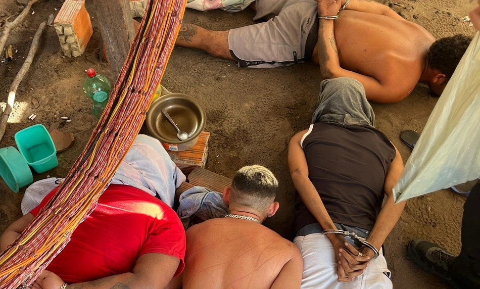 Dois homens são presos por tráfico de drogas em Parnaíba