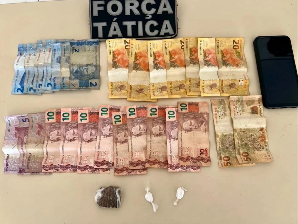 Suspeito de tráfico de drogas é preso pela Força Tática