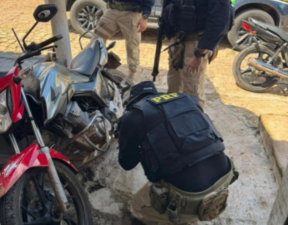 Motocicleta recuperada durante fiscalização