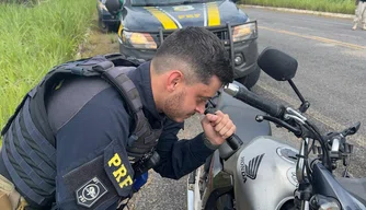 prf verificando moto, prf moto, abordagem da prf, blitzes