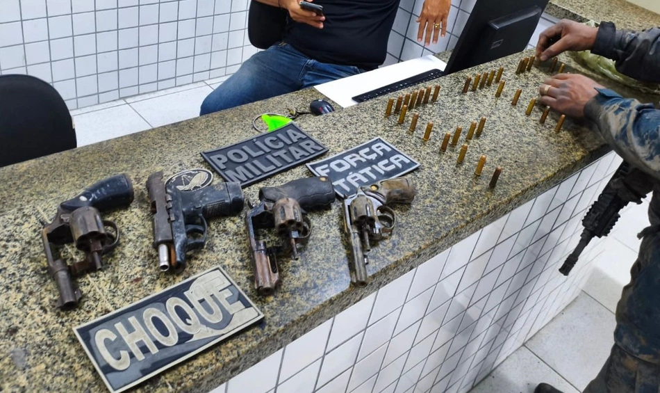 Material apreendido com quadrilha em Luís Correia