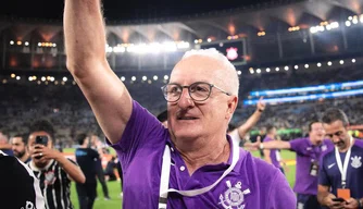 Técnico Dorival Júnior