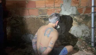 Homem preso pela polícia