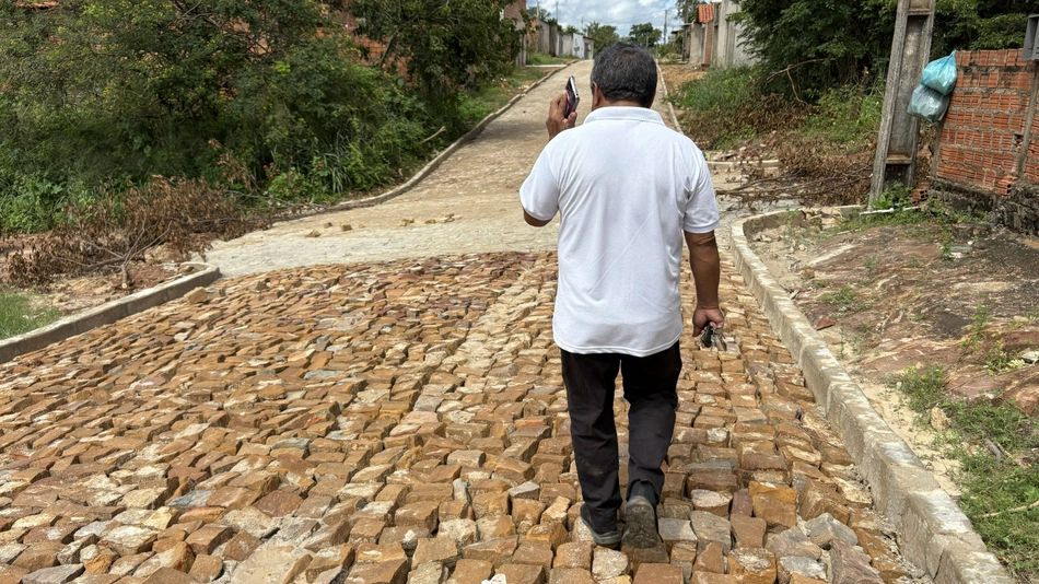 Prefeitura de Esperantina acelera pavimentação e transforma ruas do bairro Novo Milênio