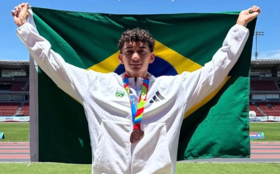 Jovem piauiense conquista bronze no salto triplo do Sul-Americano da Juventude no Panamá