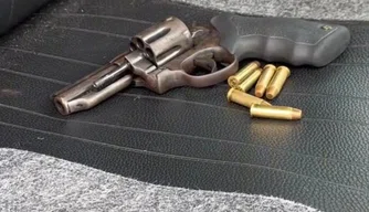 Motorista de aplicativo é preso com arma de fogo durante fiscalização em Teresina