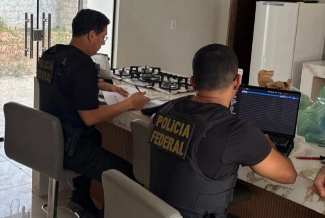 Operação da PF apura desvio de recursos públicos e lavagem de dinheiro no Piauí