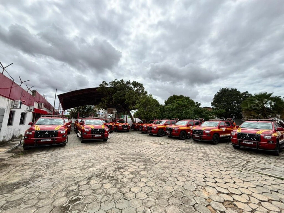 Corpo de Bombeiros do Piauí recebe 24 novos veículos para reforçar combate a incêndios