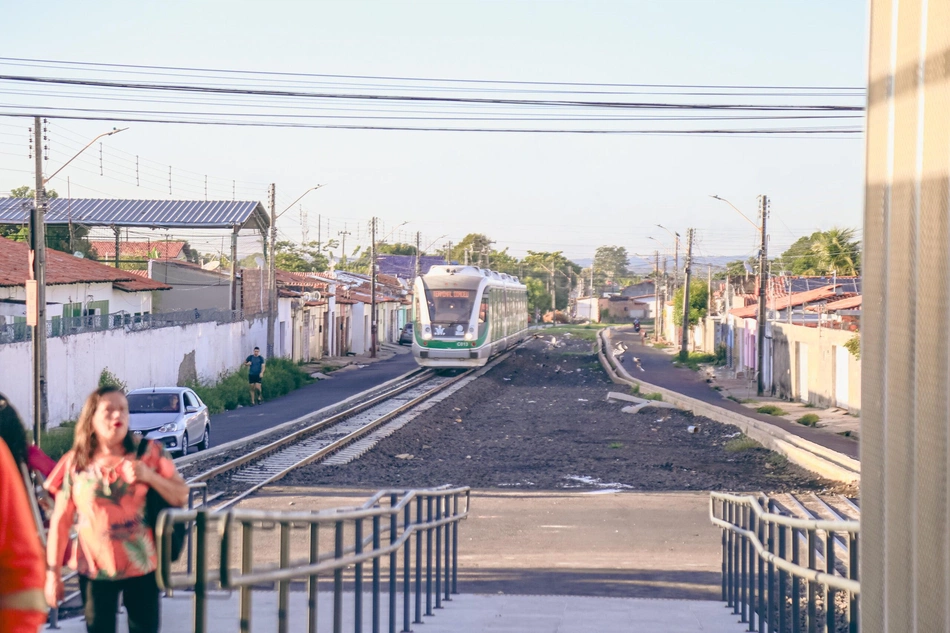 Governo do Piauí oferece metrô gratuito que atende cerca de 8 mil pessoas por dia em Teresina