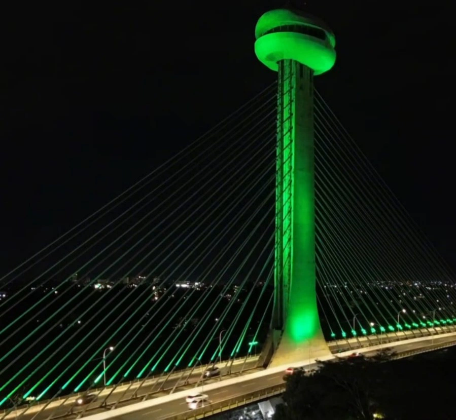 Ponte Estaiada passa por revitalização luminotécnica em Teresina