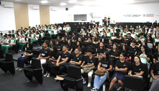 Seduc inicia aulas de preparação para a redação do Enem aos estudantes piauienses