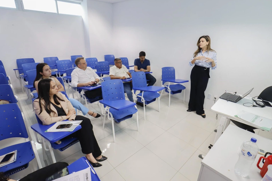 MP discute adequação de municípios piauienses à Política Nacional de Resíduos Sólidos