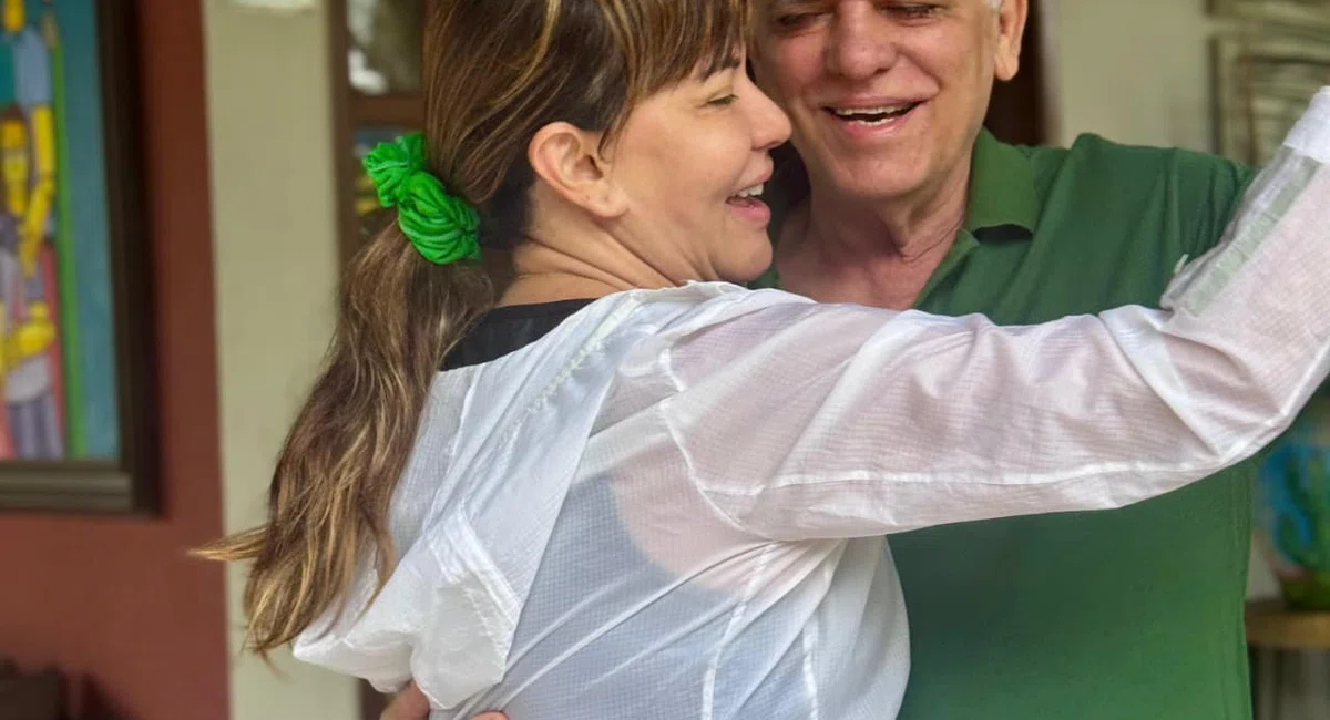 Banda Municipal Mestre Chico presta homenagem à prefeita Ivanária Sampaio em alusão ao seu aniversário